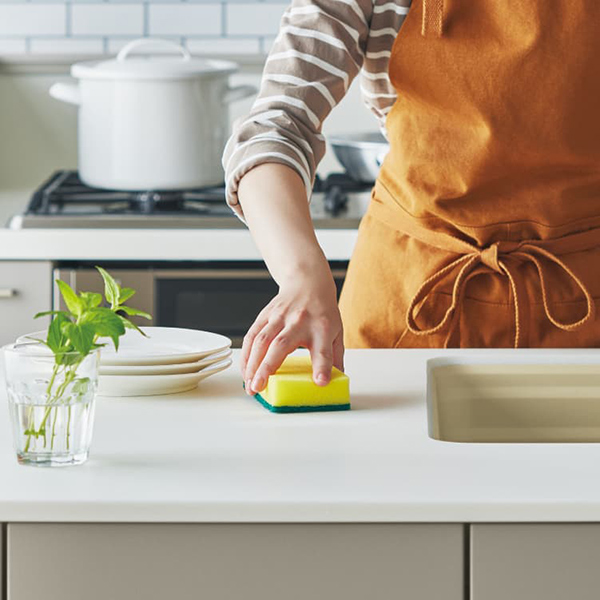 [ 画像 ] 汚れや傷も簡単キレイグラーナカウンター