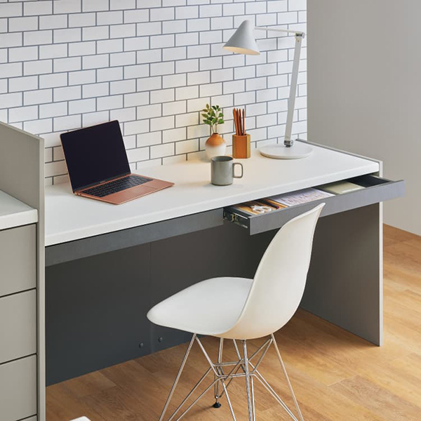 [ 画像 ] いつも家族に目が届くデスクタイプ