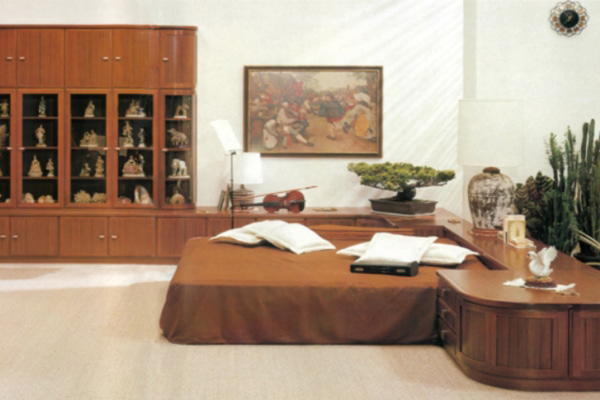 [ 画像 ] 1975年 システム家具発売