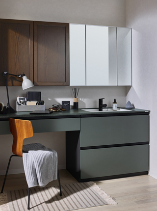 オーセンティックスタイルの洗面空間：トクラスのコーディネート例