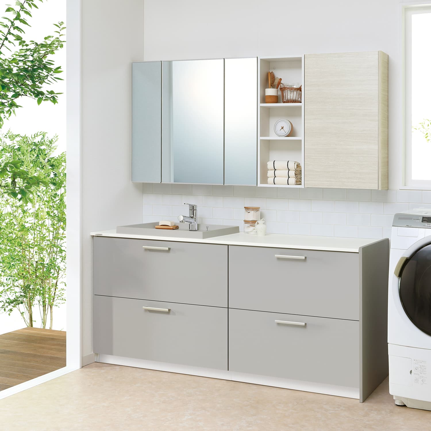 ナチュラルスタイルの洗面空間：トクラスのコーディネート例